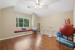 8766 Skyline Ln, Conroe, TX 77302 - Photo 32