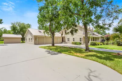 14009 W Hughes Road, Dickinson, TX 77539 - Photo 2