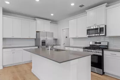 2605 Lake Bryan Dr, Dayton, TX 77535 - Photo 4