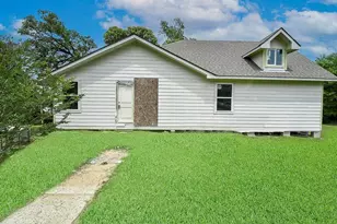 1023 Liberty Ave Ave, Livingston, TX 77351 - Photo 2