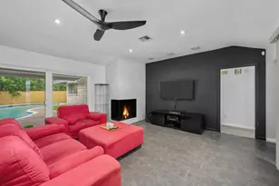 3106 Salem Ct, Sugar Land, TX 77478 - Photo 6