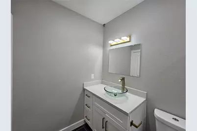 5715 Enid Street, Houston, TX 77009 - Photo 34