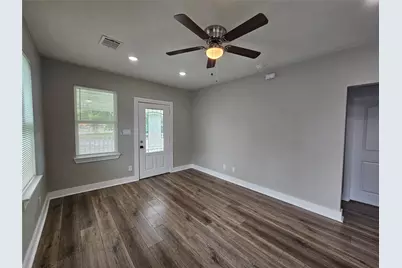 5715 Enid Street, Houston, TX 77009 - Photo 16