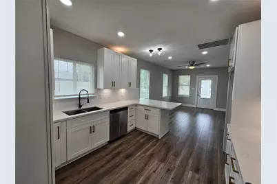 5715 Enid Street, Houston, TX 77009 - Photo 4