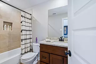 456 Lake Line Dr, Alvin, TX 77511 - Photo 24