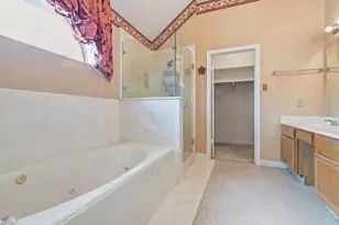 4119 Hambledon Village Dr, Houston, TX 77014 - Photo 32