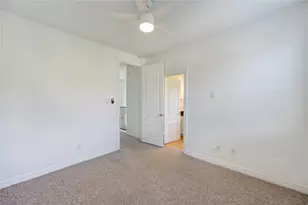 5701 Kiam St, Houston, TX 77007 - Photo 36