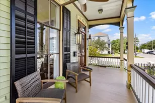 1427 Winnie St, Galveston, TX 77550 - Photo 6