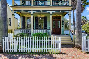 1427 Winnie St, Galveston, TX 77550 - Photo 4