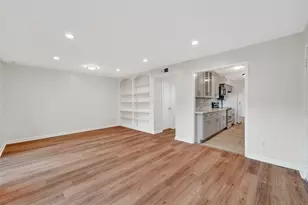 500 N Post Oak Ln, Houston, TX 77024 - Photo 20