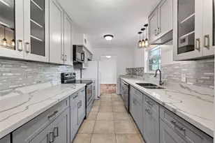 500 N Post Oak Ln, Houston, TX 77024 - Photo 18