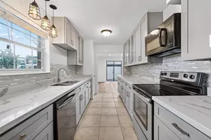 500 N Post Oak Ln, Houston, TX 77024 - Photo 12