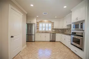 1627 Fall Valley Dr, Houston, TX 77077 - Photo 46