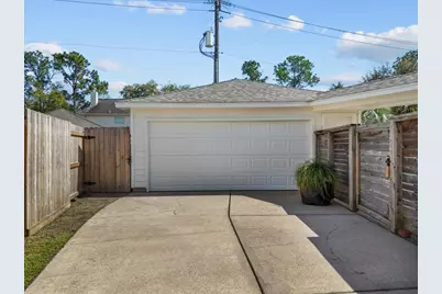 826 Prairie Brook Court, Houston, TX 77062 - Photo 44