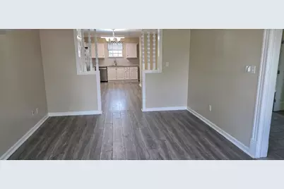 3919 Avenue O, Galveston, TX 77550 - Photo 2