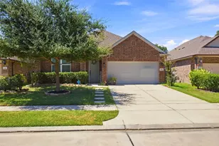 8106 Sutton Crest Dr, Tomball, TX 77375 - Photo 2