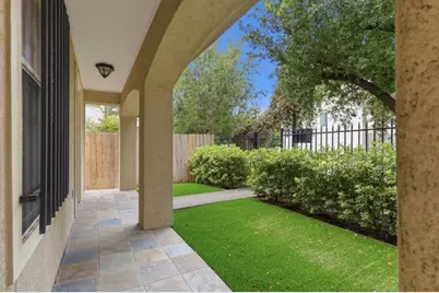 2202 Colorado Street, Houston, TX 77007 - Photo 4