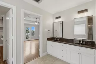 2202 Colorado St, Houston, TX 77007 - Photo 30