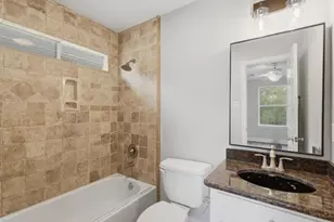 2202 Colorado St, Houston, TX 77007 - Photo 26