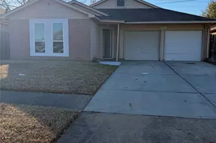 7318 Caddo Lake Ln, Houston, TX 77083 - Photo 2