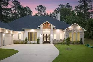13095 Royal Hill Ct, Montgomery, TX 77316 - Photo 2