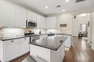 55 W Pipers Green St, The Woodlands, TX 77382 - Photo 10