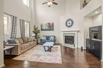 55 W Pipers Green Street, The Woodlands, TX 77382 - Photo 4
