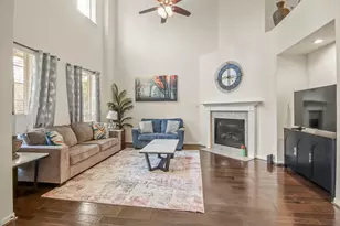 55 W Pipers Green St, The Woodlands, TX 77382 - Photo 4
