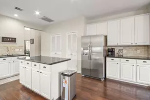 55 W Pipers Green St, The Woodlands, TX 77382 - Photo 12