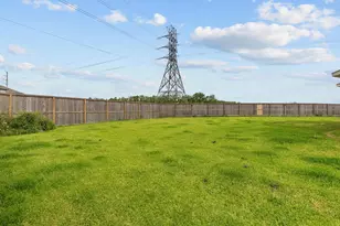 4901 Perennial Ln, La Marque, TX 77568 - Photo 30