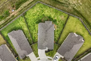 4901 Perennial Ln, La Marque, TX 77568 - Photo 32