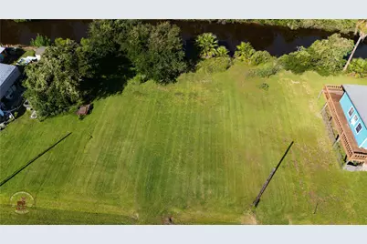1013 Canal E, Port Bolivar, TX 77650 - Photo 4
