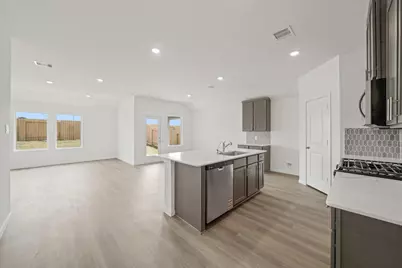 15730 Garden  Ridge Drive, Montgomery, TX 77316 - Photo 6