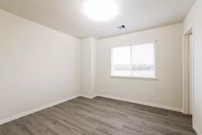 12350 Roy Mix Bohn Lane, Houston, TX 77044 - Photo 8