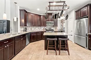 234 Dale Ridge Ln, Dickinson, TX 77539 - Photo 2