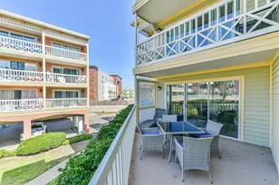 6300 Seawall Blvd, Galveston, TX 77551 - Photo 18