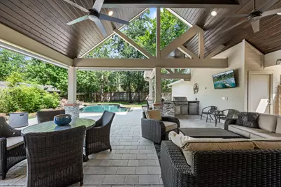 59 N Bluff Creek Circle, The Woodlands, TX 77382 - Photo 32