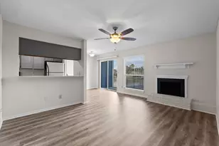 18511 Egret Bay Blvd, Webster, TX 77058 - Photo 4