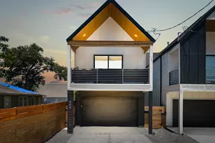 409 Blueberry St, Houston, TX 77018 - Photo 1