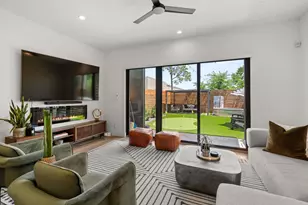 409 Blueberry St, Houston, TX 77018 - Photo 8
