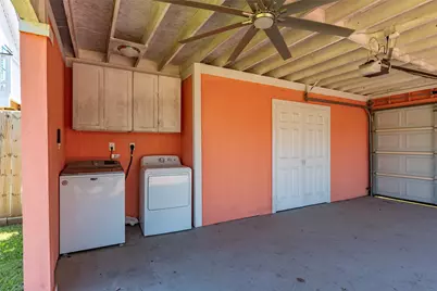 2216 Grover Avenue, Galveston, TX 77551 - Photo 20