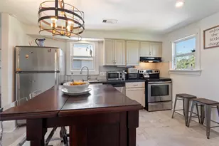 2216 Grover Ave, Galveston, TX 77551 - Photo 10