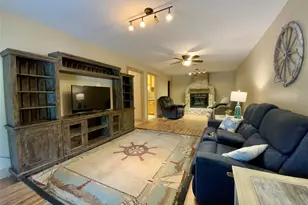 934 N Fm 356, Onalaska, TX 77360 - Photo 10