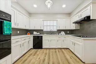 1502 Big Horn Dr, Houston, TX 77090 - Photo 16