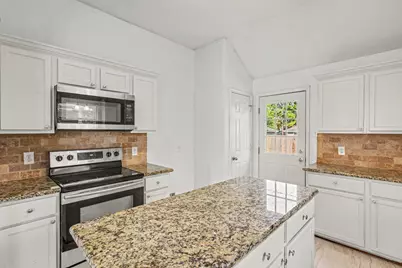 14021 Buckskin Drive, Willis, TX 77378 - Photo 10