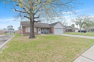 151 E Forest Ln, Houston, TX 77015 - Photo 4