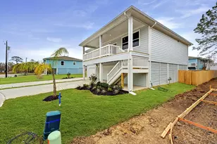 1906 Ashlee Ct, Dickinson, TX 77539 - Photo 4