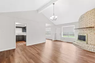 1418 Bramblebury Dr, Sugar Land, TX 77498 - Photo 6