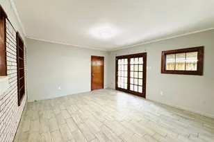 7905 Turquoise Ln, Houston, TX 77055 - Photo 14
