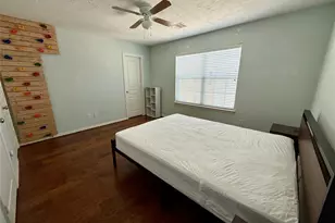 3410 Skyline Village Dr, Houston, TX 77057 - Photo 12